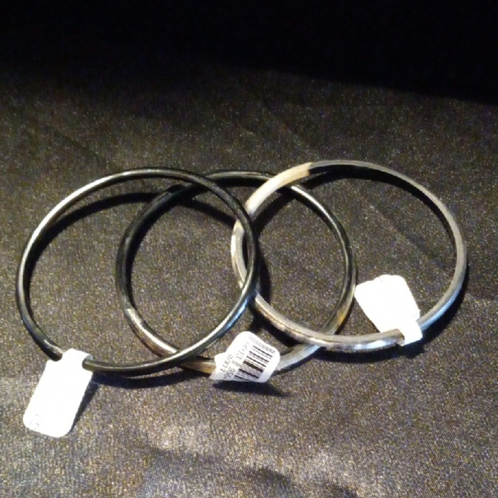 3 Chic Black and bone color Bangles Set